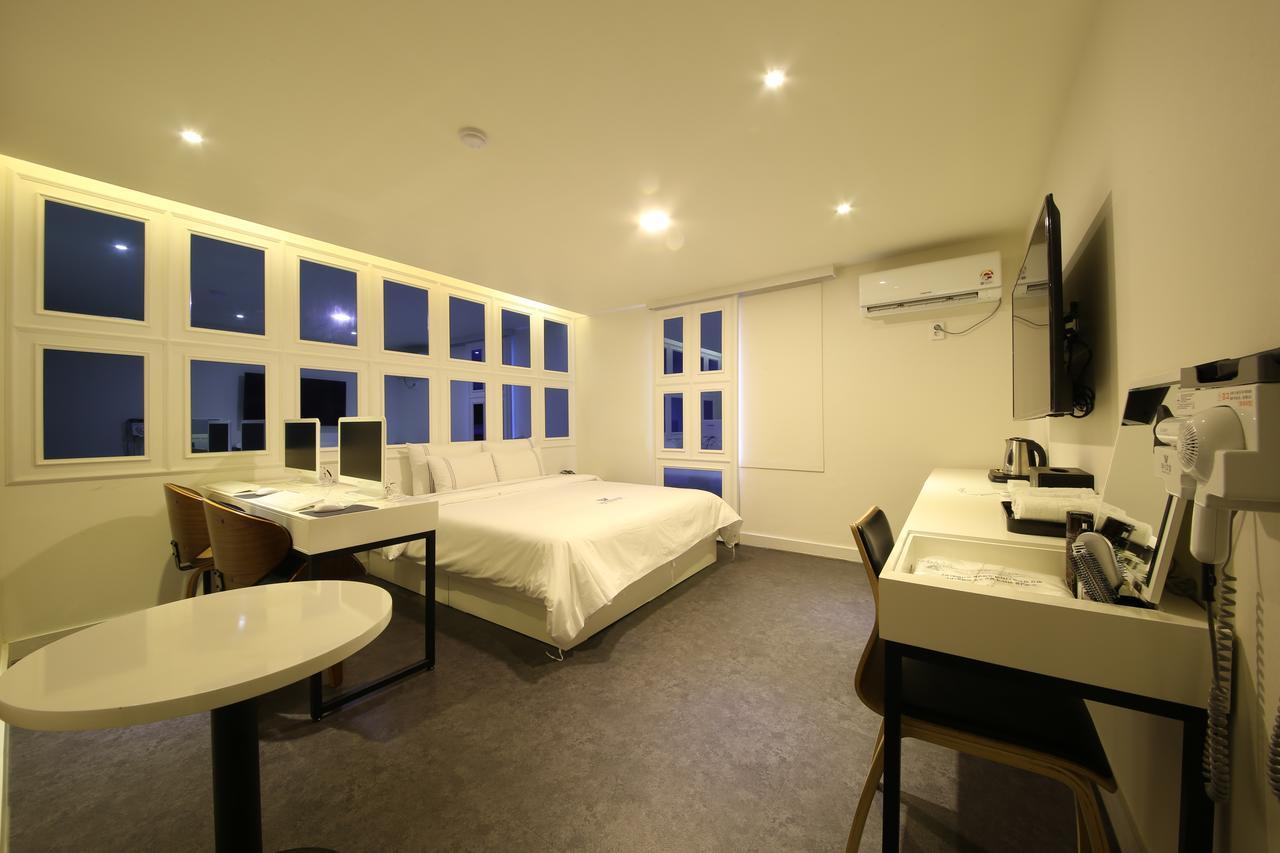 Winner Hotel Jeonju Exterior foto